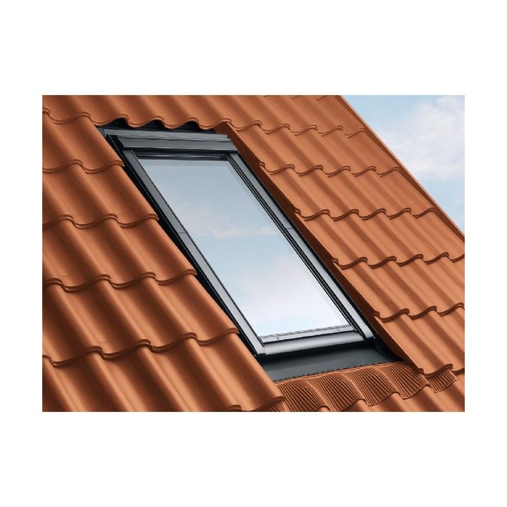 VELUX Recessed Tile Flashing Including BDX Insulation Collar to Suit MK04 Roof Window 780 x 980mm