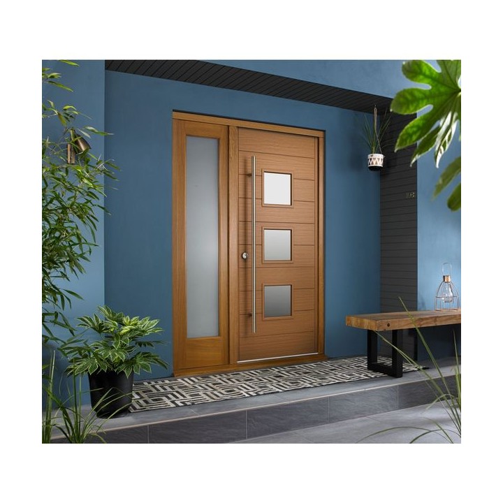 Malmo External Oak Veneer Door 1981 x 838 x 44mm and Frame with Side Light 457mm Reversible