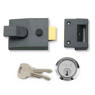 Yale P89 Deadlock Nightlatch Satin Chrome Plated 60mm